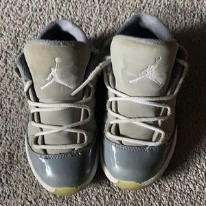 Air Jordan Retro 11s low (Toddler)